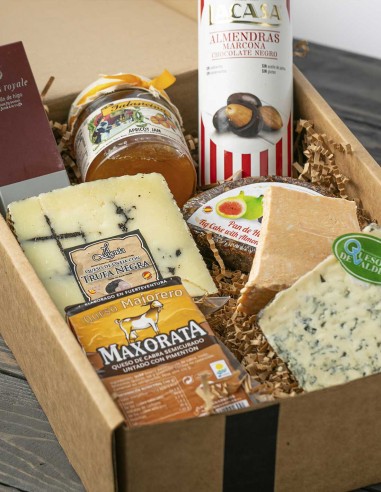 Holiday Gift Box 5 - Selection Cheeses