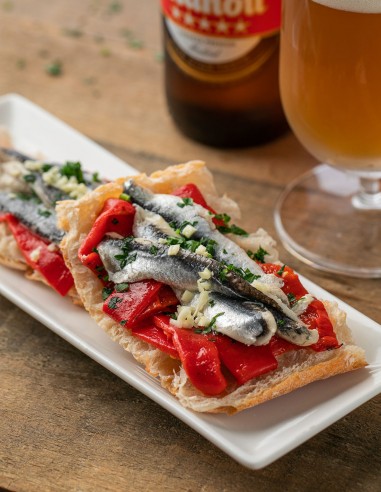 Boquerones al Ajillo y Aceite de...